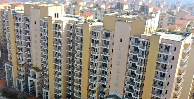 Emaar Palm Premier - Sector 77, Gurgaon