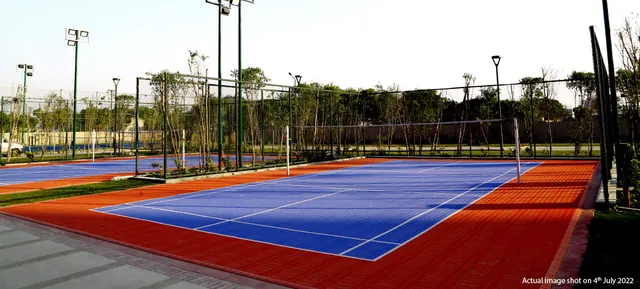 Tata La Vida - tennis court (actual photo) thumbnail